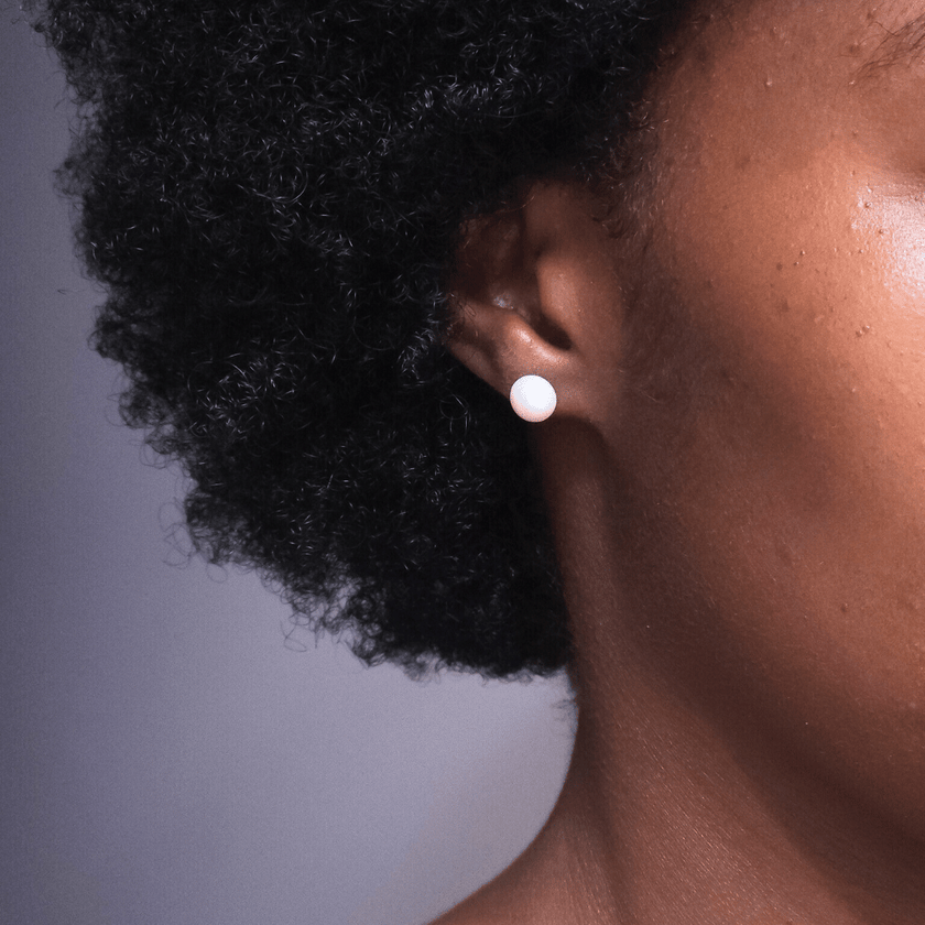 14 karat gold plated sterling silver earring with classic white freshwater pearl