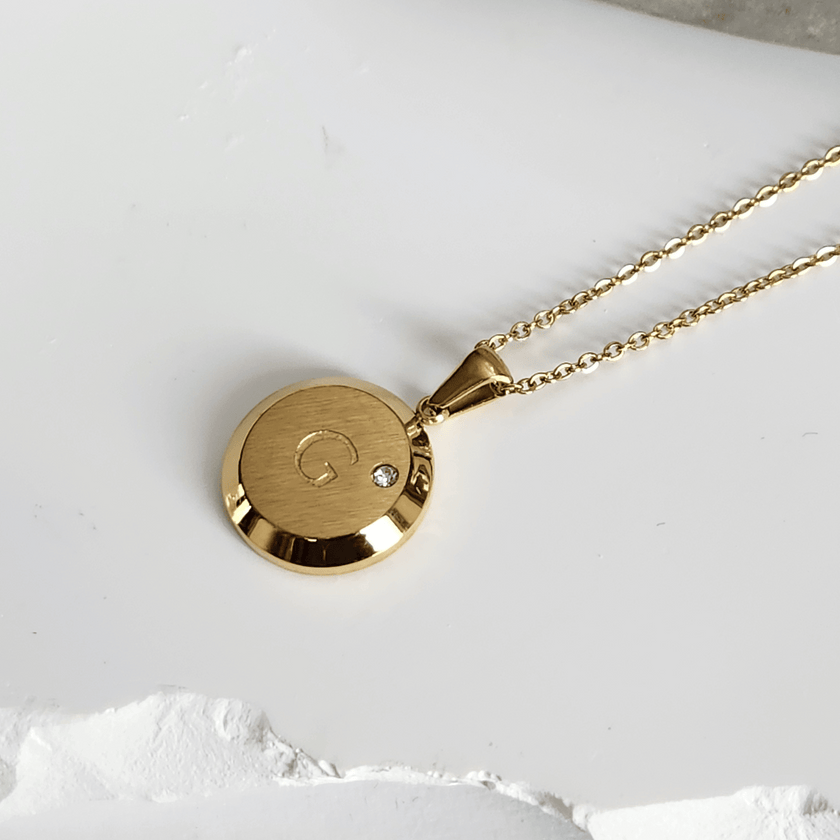 Circular Initial Necklace with Diamond