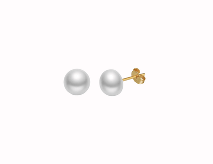 Classic Pearl Studs