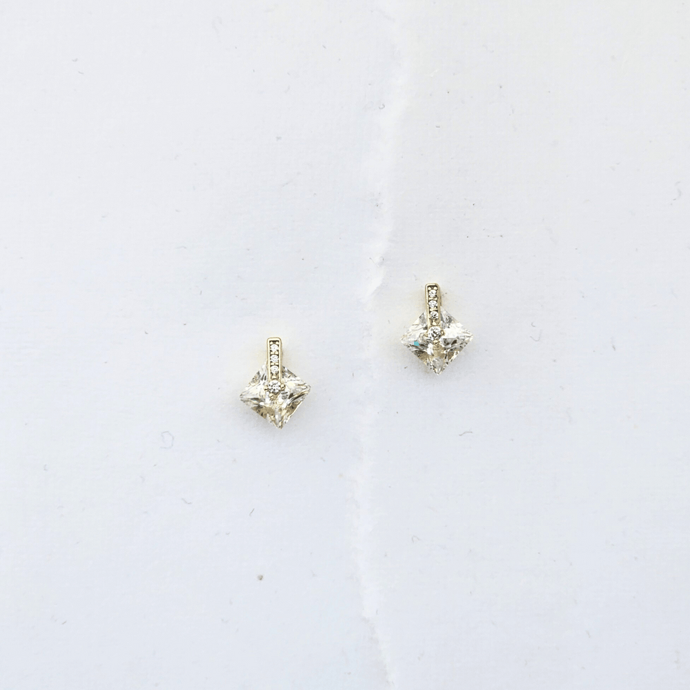 Pure Ice Studs