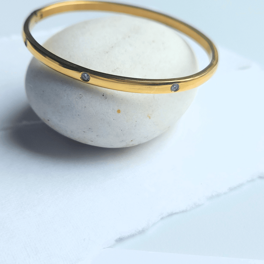 Smooth Edge Stone Studded Hinge Bracelet