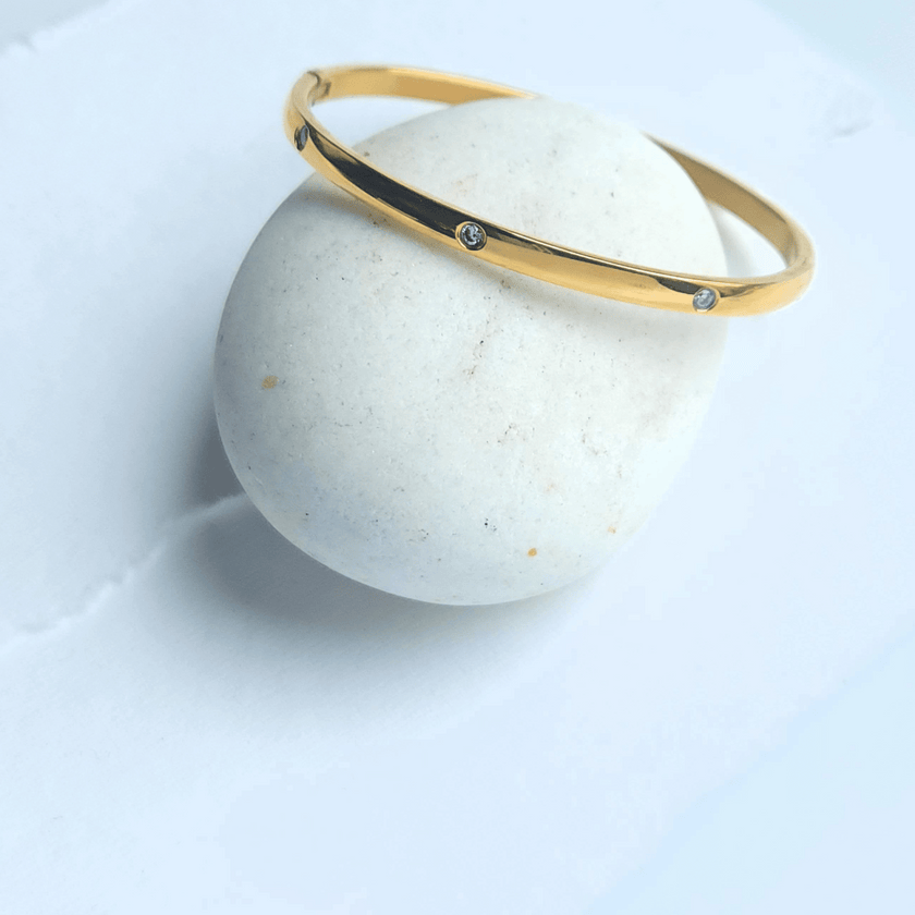 Smooth Edge Stone Studded Hinge Bracelet